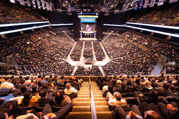 An audience of over 10,000 attend the Falun Dafa conference at Barclays Center in  Brooklyn, N.Y., on May 17, 2019. 
